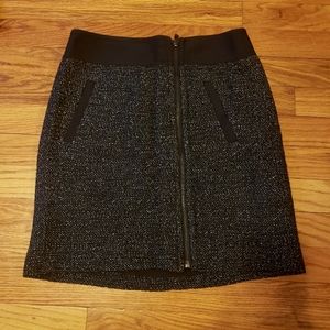 Loft skirt with pockets and offset zipper